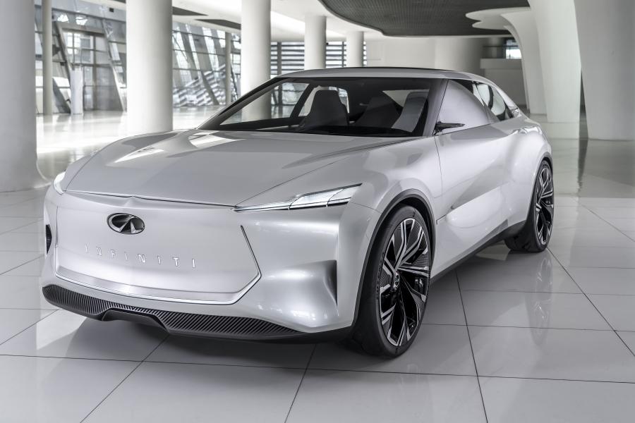  Infiniti Qs Inspiration 2019 года  (фото 17 из 41)